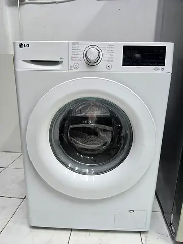 LG 9kg automatic washing machine