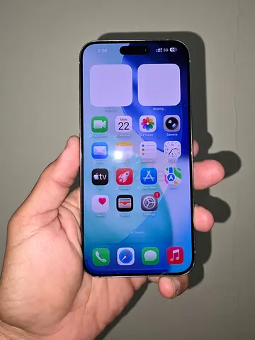 Iphone 15 pro Max with charger Dual 256Gb just display message condition 10/9.5