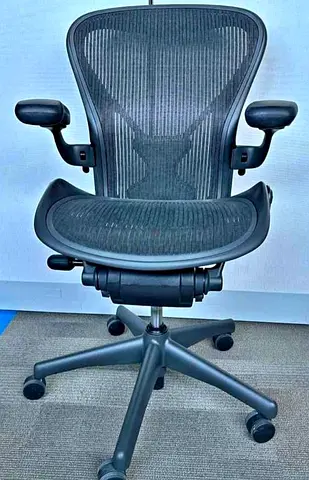 Selling Herman Miller Aeron Office Chair Type B And C Fully Loaded