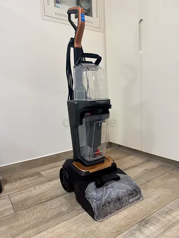 Bissell Professional Carpet Cleaner - Upright Deep Cleaner, Good Condition Its cleaning performance