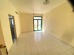 Chiller free Studio with Balcony With Covered Parking Near Rolla Bus Stop