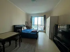 Furnished Studio | Lake View I Vacant