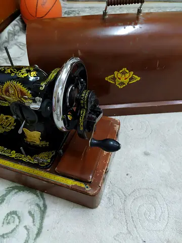 Sewing machine for sale