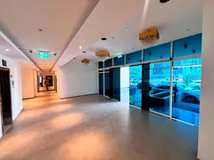 One-bedroom apartment in a new building with a prime location on Ajman Corniche, first row on the se