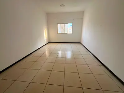 استوديو للإيجار السنوي | مساحة واسعة | إطلالة مفتوحة | الراشدية 3 | 20,000 درهم سنوياً