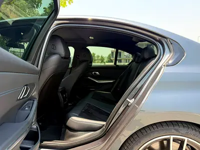 BMW 3 Series 330i, миниатюра 17