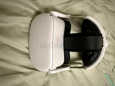 Meta Quest 2 128GB VR Headset – Upgraded Strap – Excellent Condition