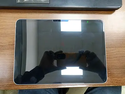I pad pro M4 (11-inch) - exellent working condition