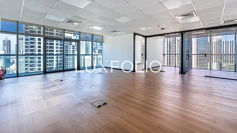 SPACIOUS | PARTITIONED | HIGH FLOOR