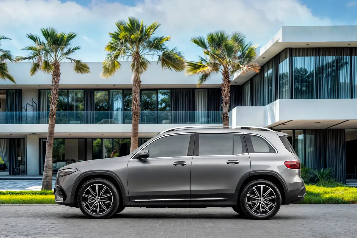 Mercedes-Benz EQB 2025