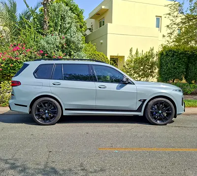 2025 BMW X7 缩略图 4