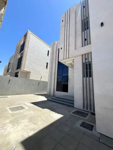 Villa for Annual Rent | Al Zahya Spacious villa available for annual rent in Al Zahya, offering a practical layout and generous living spaces, ideal