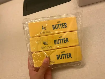 VIRAL Butter Stick Squishy (3-Pack Bundle) – Price Negotiable!