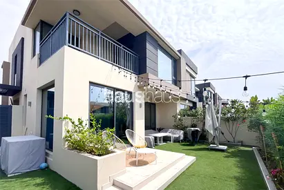 Green Belt | Unfurnished | Large Plot