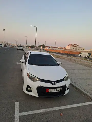 Toyota Corolla S 2015 - Canadian Specs - Excellent Condition