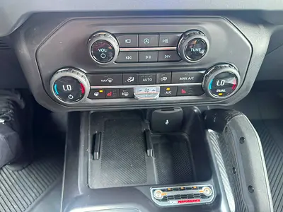 صورة 15 لـ 2025 FORD BRONCO