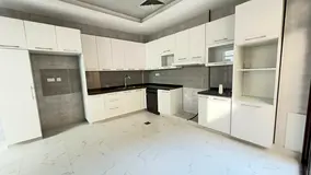 Like new Lavish 4b villa for rent hoshi sharjah