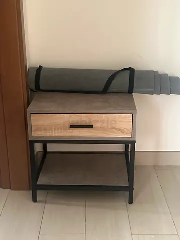 Wooden sidetable
