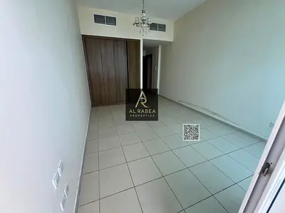 Prime location - Immediate handover - Close to all services - Open view - Free parking - Easy acces