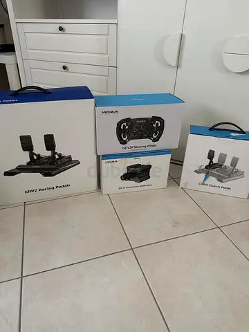 Gaming wheel set
