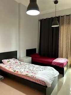 Spacious Tidy Females Bed Space Near DMCC Metro