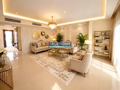 End Unit 4BR Semi-Detached Villa | Private Garden