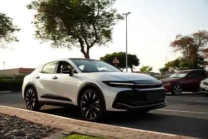 TOYOTA CROWN 2.4 HYBRID TURBO 2023 GCC SPECS-1