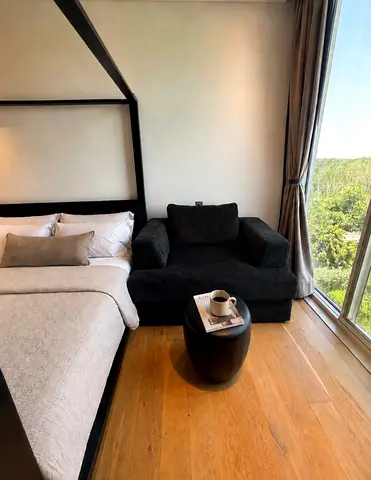 Single Sofa black