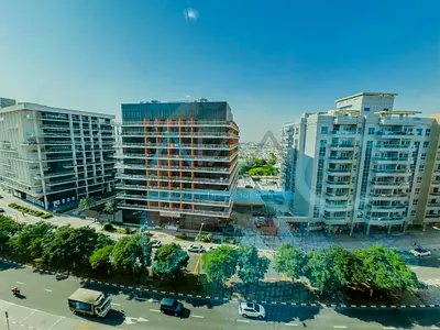 FREE HOLD | Zero Commission | 2BR with Close Kitchen | Only 940k