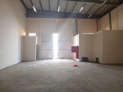 Warehouse for Rent in Umm Al Quwain Al Thuoub 3,100 Sq Ft with 50 kW Power Suitable for All Activities Ready for Immediate Handover