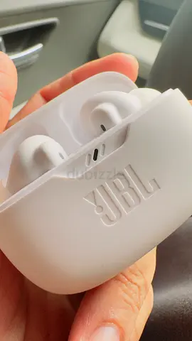 Original JBL Earphones Only 1 Day Use With Box 1 year Warranty