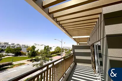 Vacant on Transfer | Nearly New | 3 Bedrooms