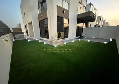 Spacious Corner Unit | Big Garden | Book Today