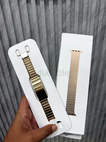 Apple gold link bracelet 46mm