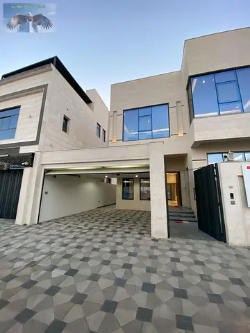 First occupancy | Central air conditioning | Indoor parking | Built-in wardrobes | Security cameras | All rooms are master suites