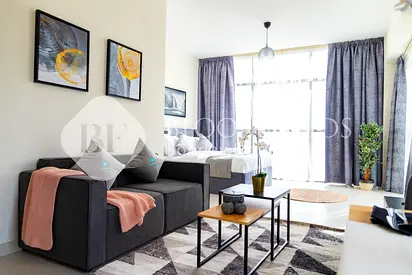 Modern Studio in The View | Comfortable Community Living