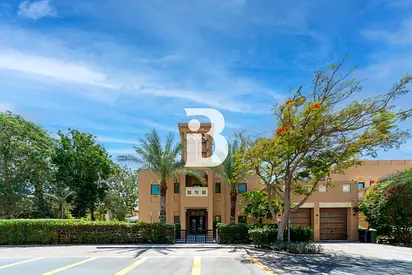 One of a kind | 4400 Sf | Pool | Upgrades