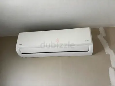 Midea Split Wall AC Unit - Good Working Condition
