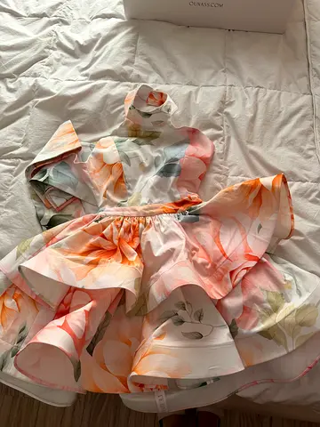 Floral off-shoulder summer dress - size XS, brand new with tag chique le frique