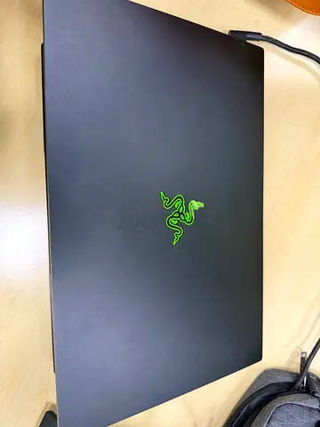 Razer gaming laptop i7 9th Gen intel core GTX 1660Ti - mint condition with box