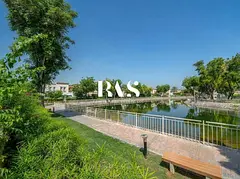 LAKESIDE FAMILY LIVING | PRIVATE GARDEN | SPRINGS6