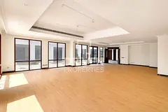 Prime Amenities | Ultra Luxury | Beachfront Villa