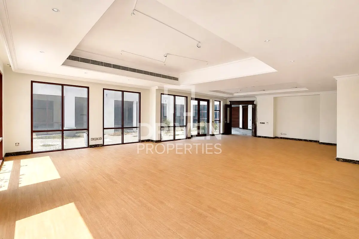 gallery-tour