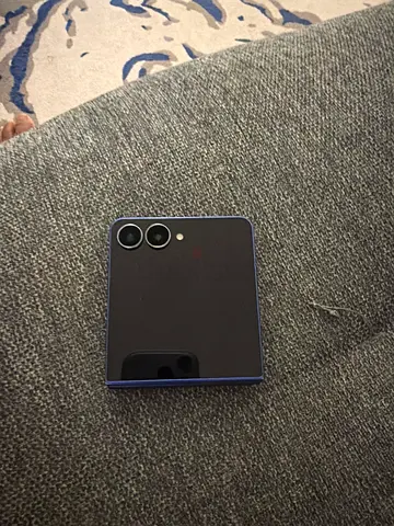 Samsung Galaxy Z Flip (foldable) - good condition, blue
