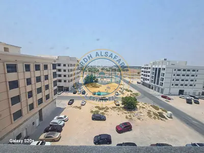 No commission 12 cheaqes spacious 2BHK Apartment with close kitchen and covered Parking