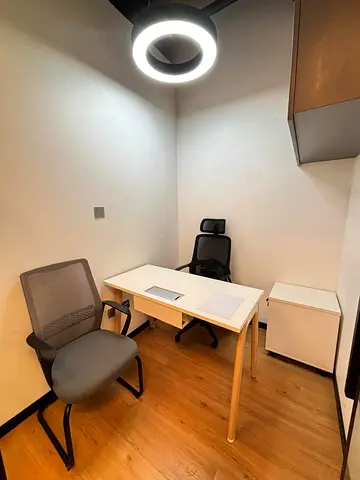 FULLY SERVICED OFFICES | PREMIUM AMENITIES