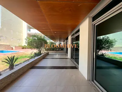 DIRECT ACCESS TO POOL HUGE PRIVATE GARDEN BOTH MASTER BEDROOMS