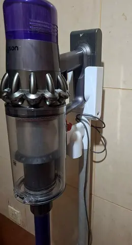 dyson v11 vacum with stand