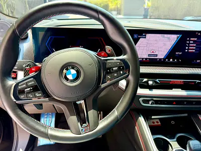صورة 9 لـ 2024 BMW XM