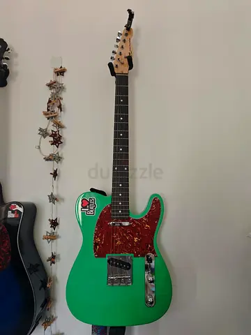 SQOE Telecaster with guitar amp, effects and audio interface